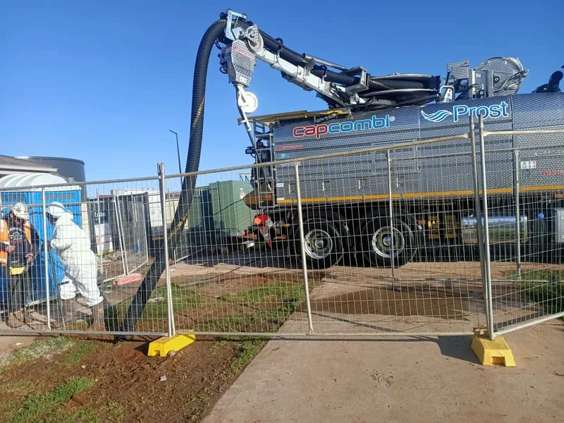 Live works for Merylnstone sub-station sewer and water outfall