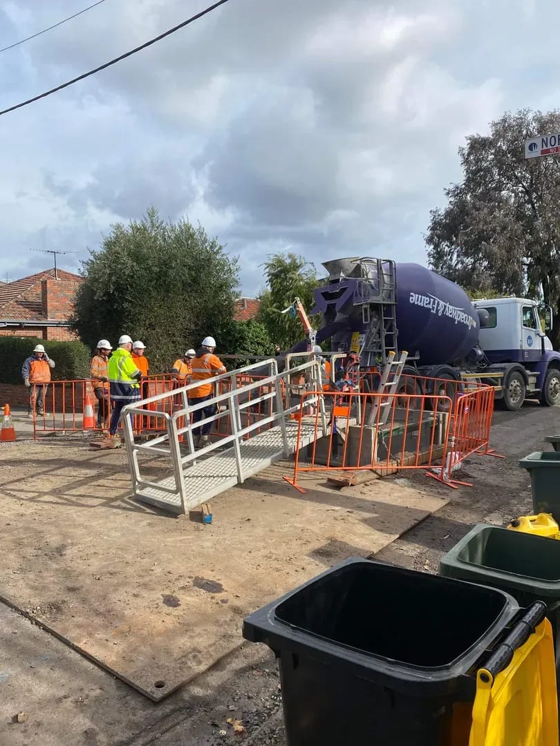 Prost live works team on site